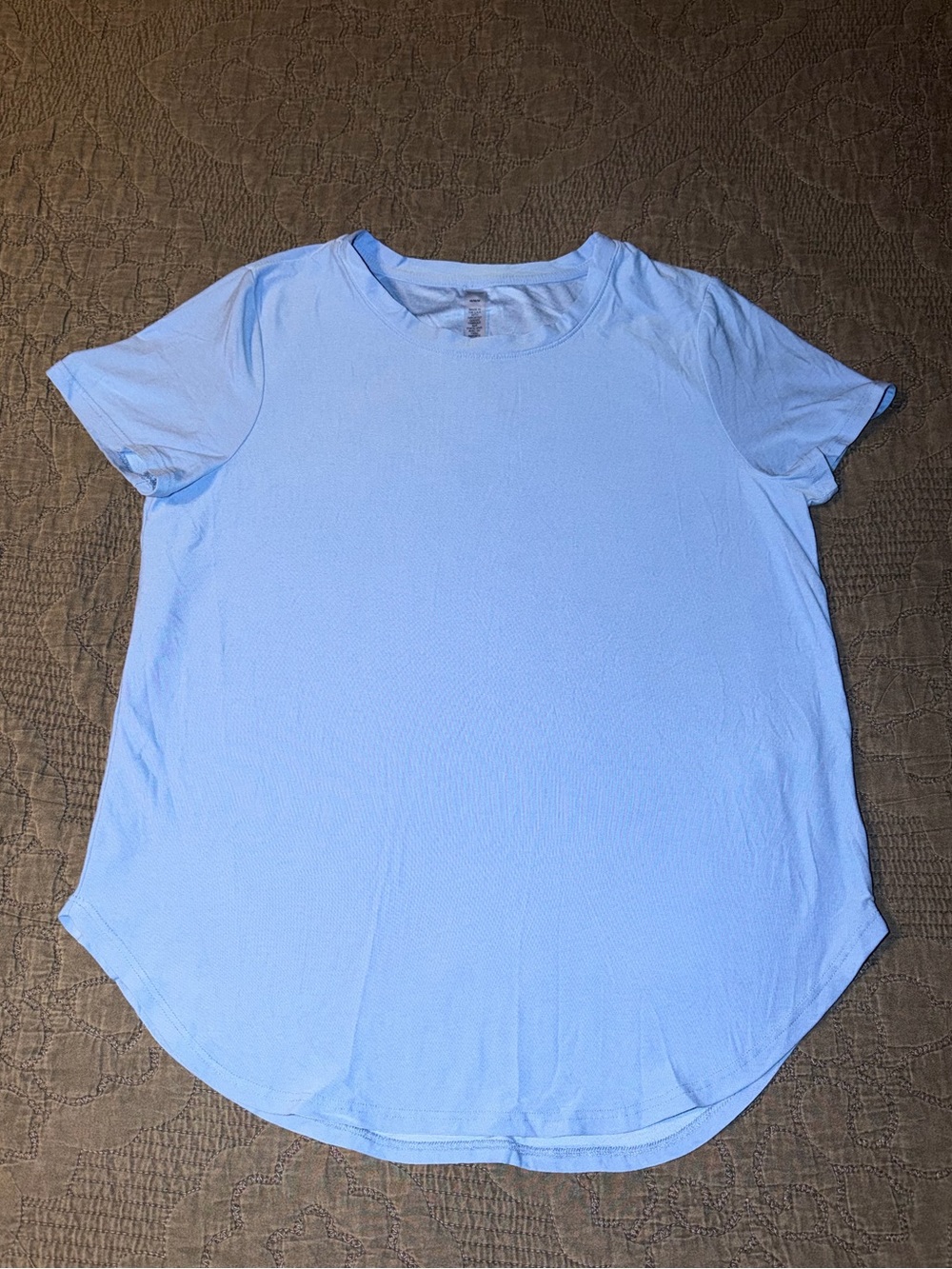 Beyond Yoga Featherweight On The Down Low Tee-Pastel Periwinkle Heather Size-M